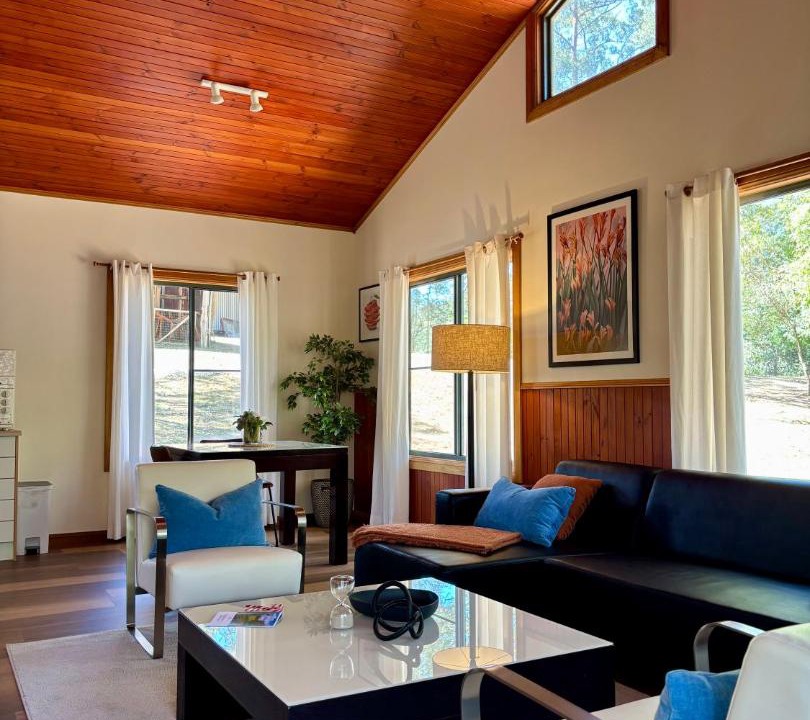 Photo of Livingroom in Ellenborough