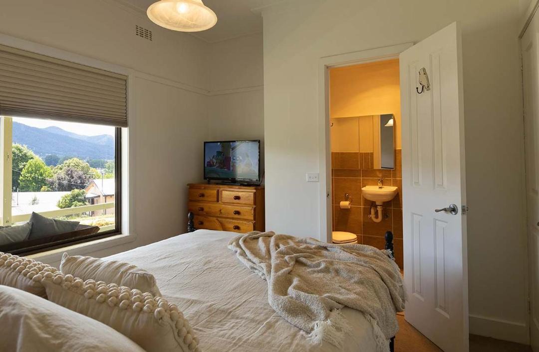 Photo of Bedroom in Mount Beauty