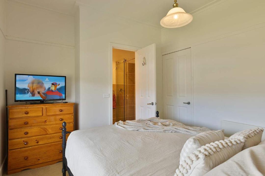 Photo of Bedroom in Mount Beauty