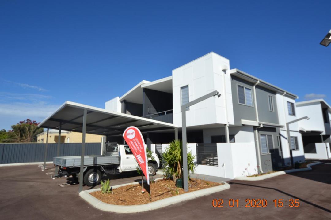 Photo of Others in Kelmscott