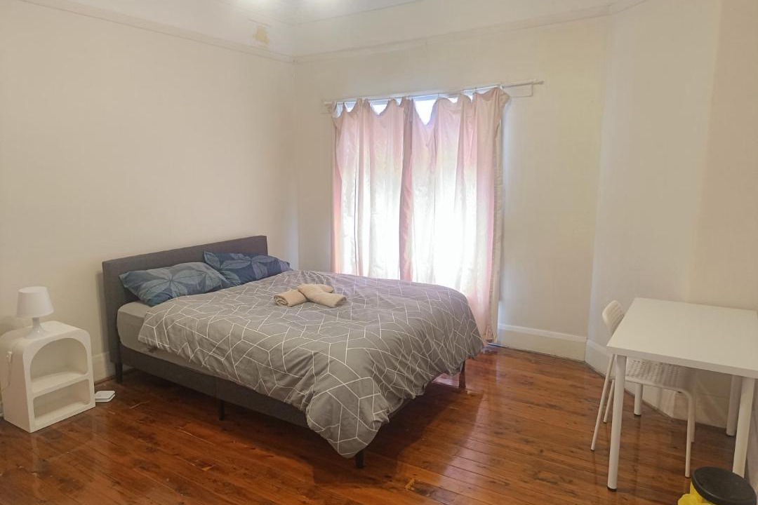 Photo of Bedroom in Earlwood