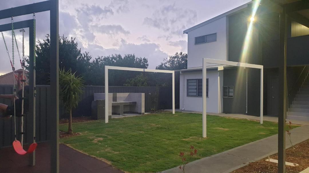 Photo of Others in Kelmscott