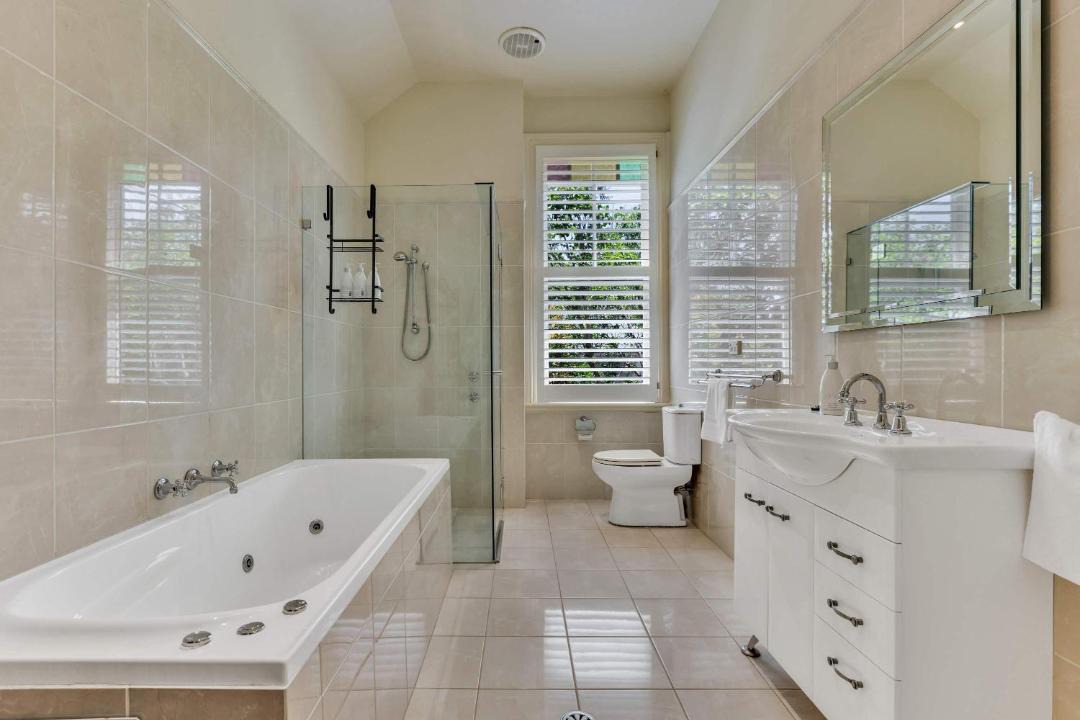 Photo of Bathroom in Katoomba