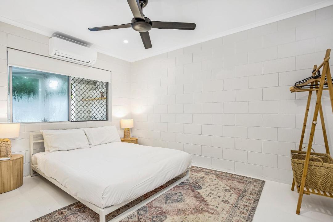 Photo of Bedroom in Holloways Beach