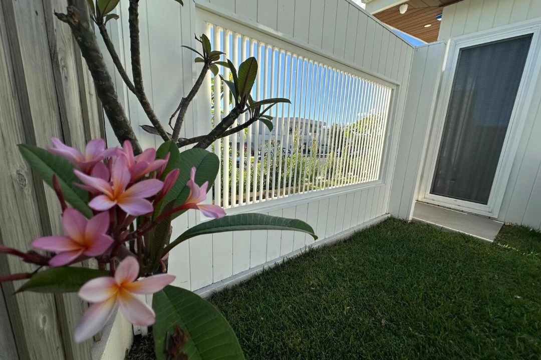 Photo of Patio Balcony in Greenhills Beach