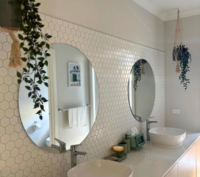 Photo of Bathroom in Yarrawonga