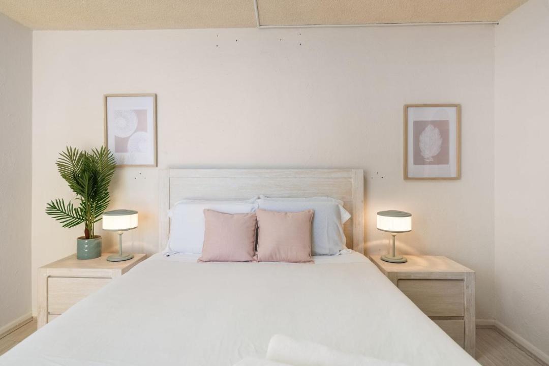 Photo of Bedroom in Glenelg