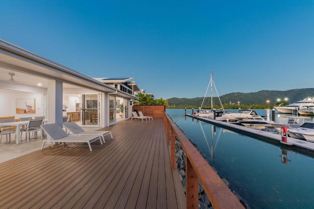 Photo of Others in Airlie Beach
