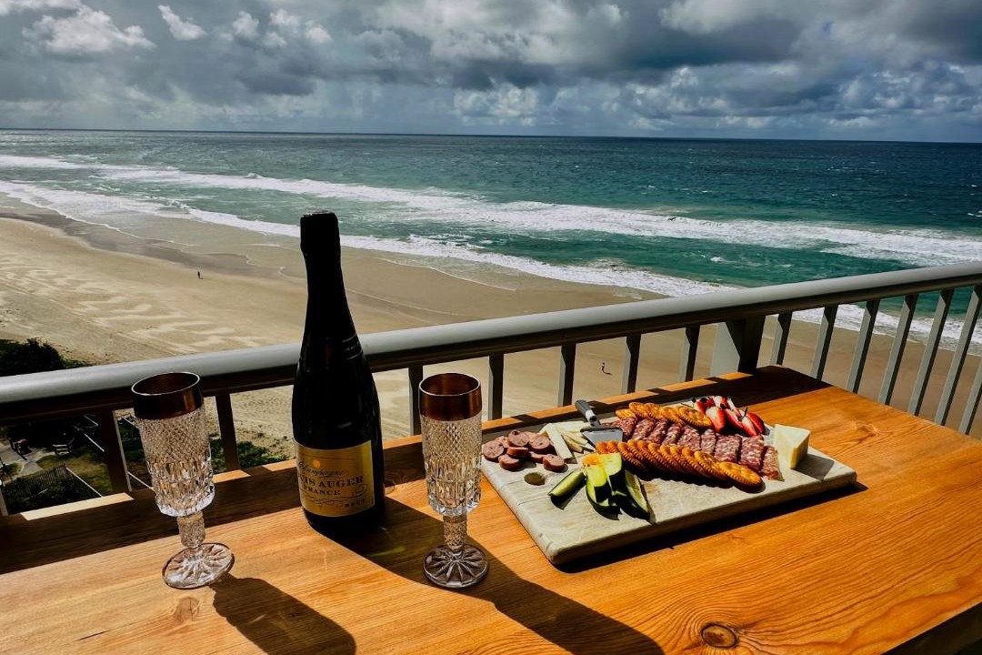 Photo of Patio Balcony in Main Beach