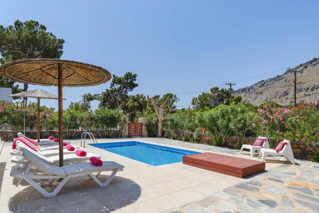 Photo of Others in Pefkos