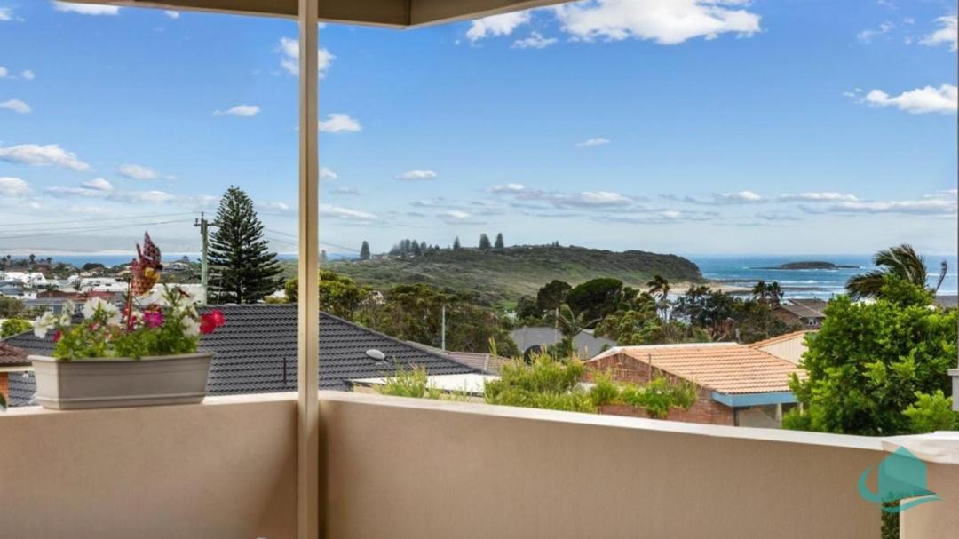 Photo of Patio Balcony in Caves Beach