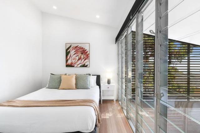 Photo of Bedroom in Forresters Beach