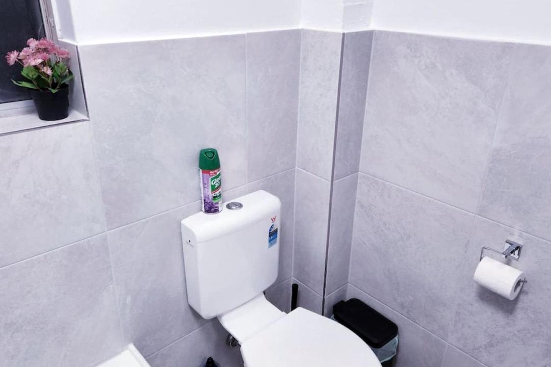 Photo of Bathroom in Harris Park