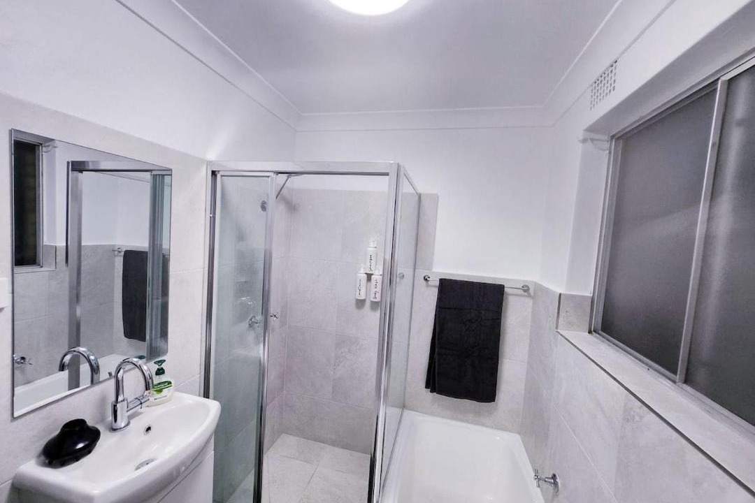 Photo of Bathroom in Harris Park