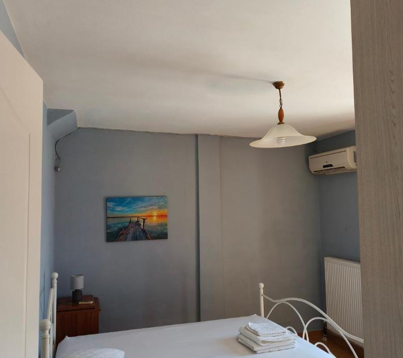 Photo of Bedroom in Vari