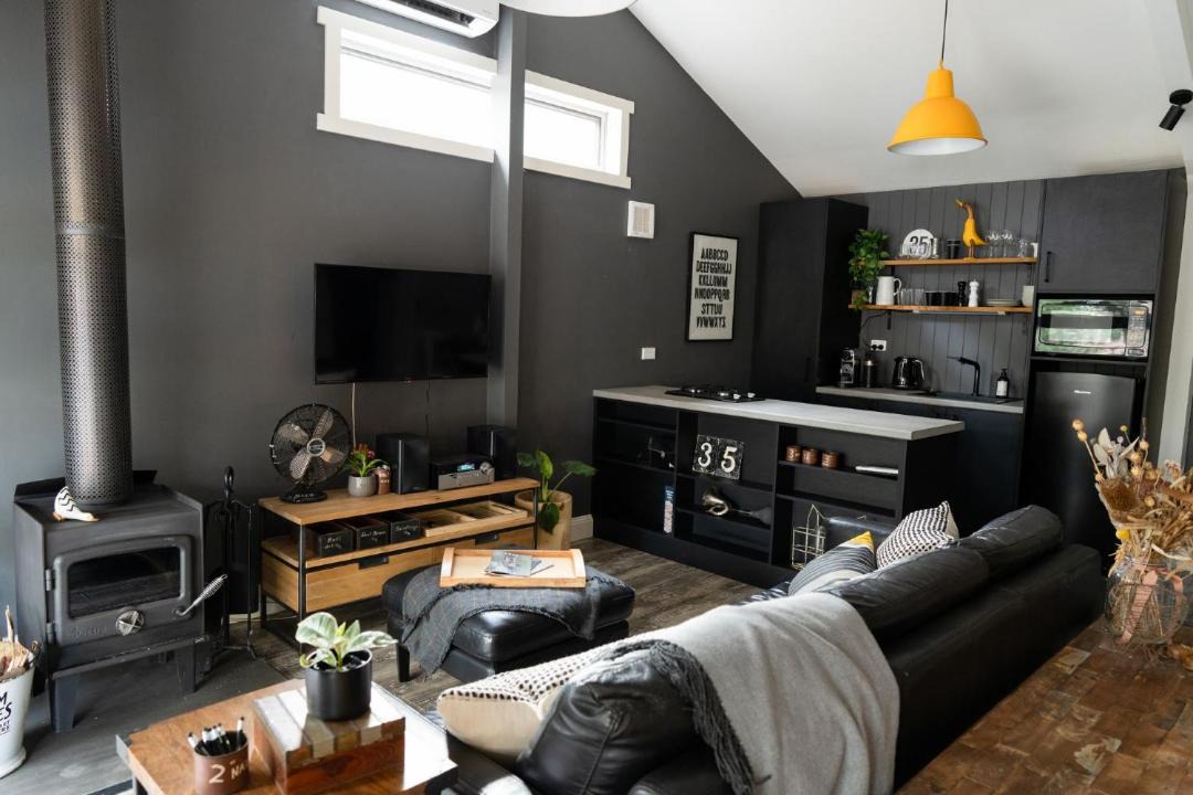 Photo of Livingroom in Wheatsheaf