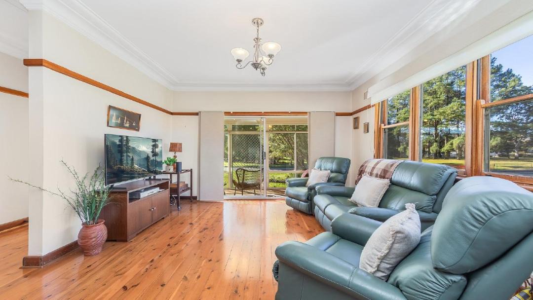 Photo of Livingroom in Gloucester