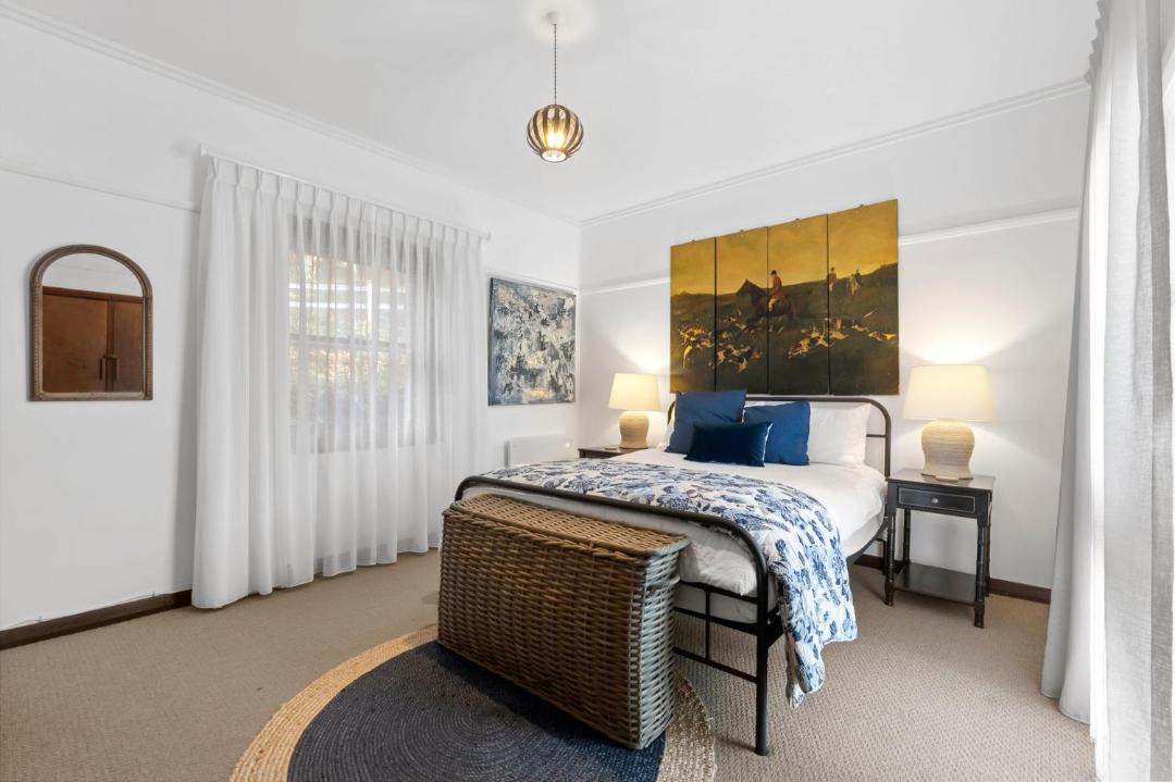 Photo of Bedroom in Mount Irvine
