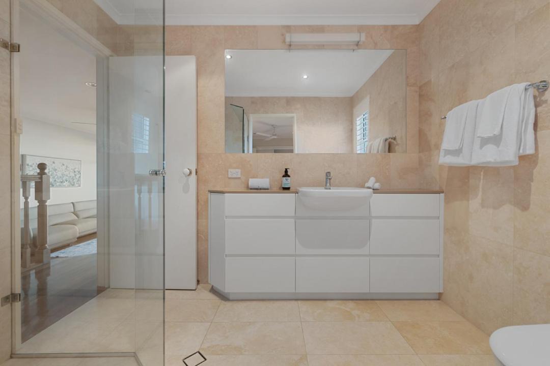 Photo of Bathroom in Teneriffe