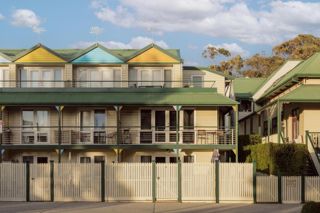 Photo of Others in Lorne