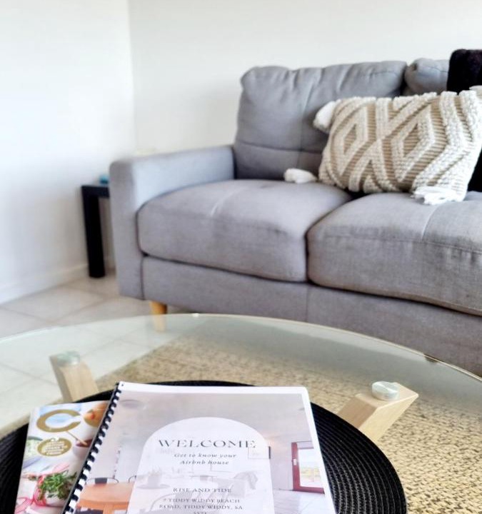Photo of Livingroom in Tiddy Widdy Beach
