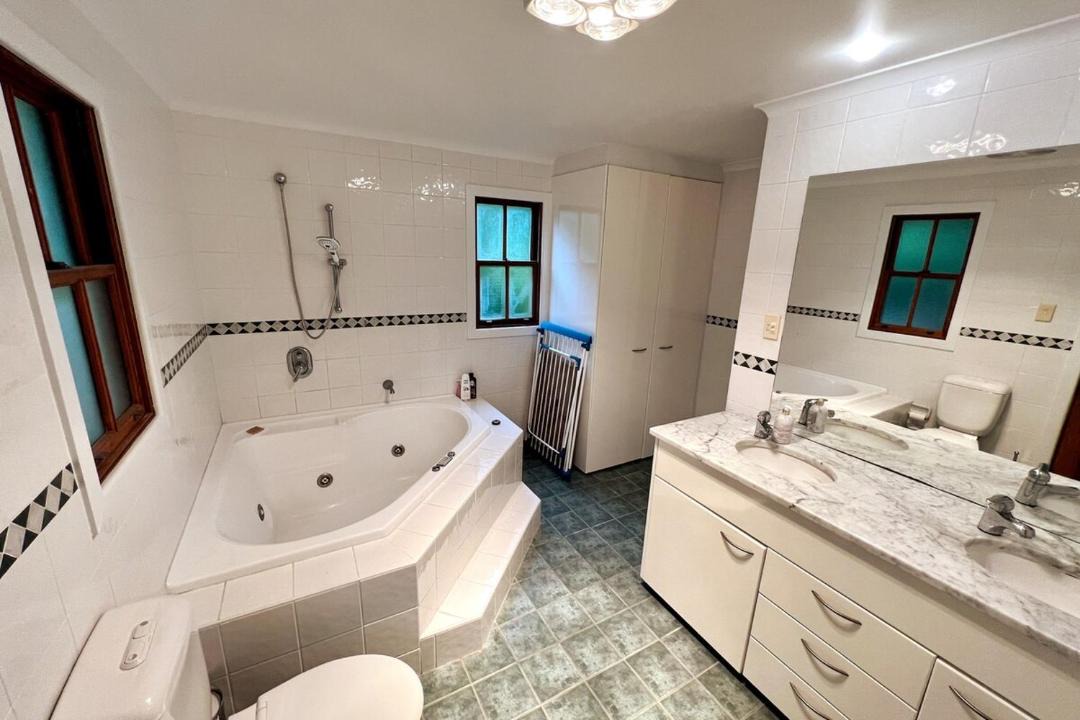 Photo of Bathroom in Katoomba