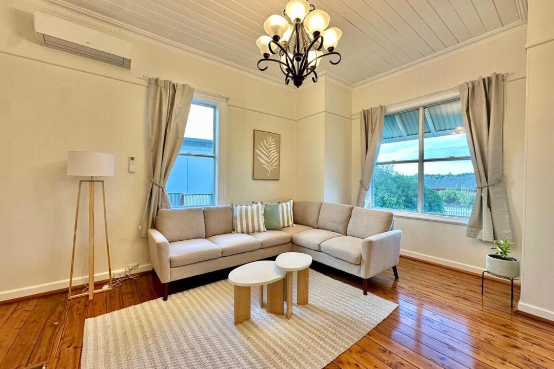 Photo of Livingroom in Young