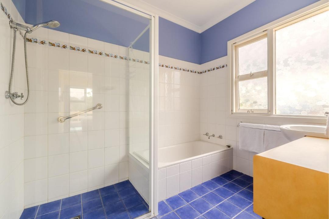 Photo of Bathroom in Emu Point