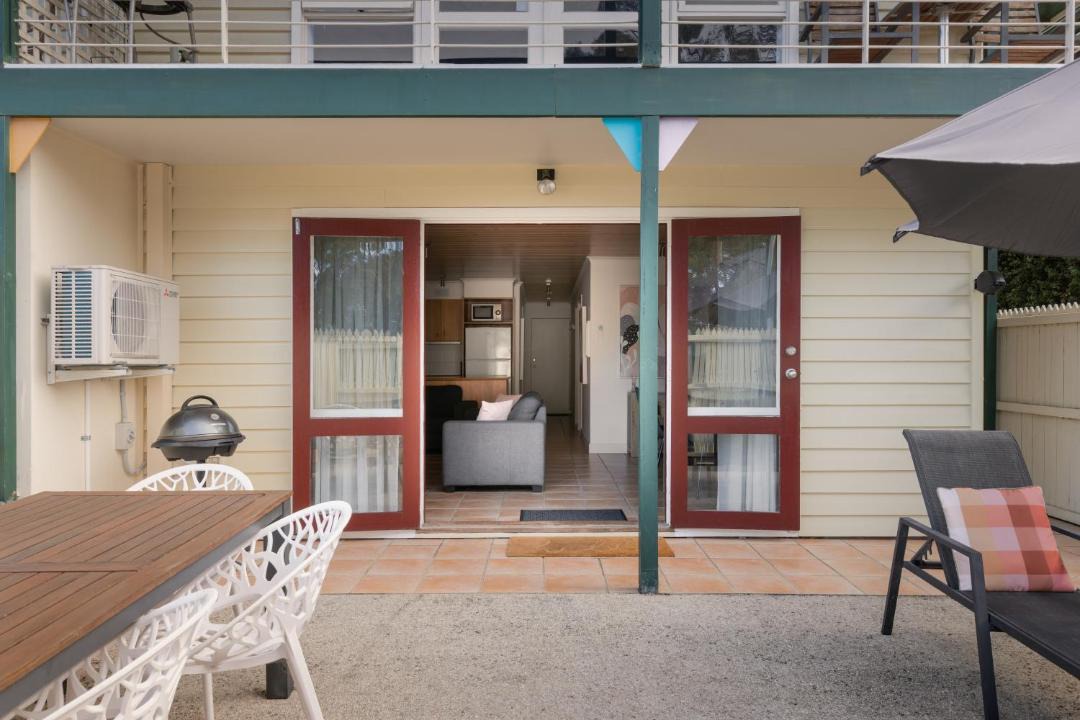 Photo of Others in Lorne