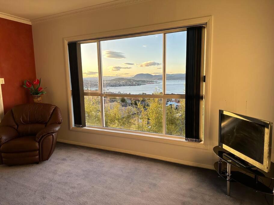Photo of Others in Sandy Bay