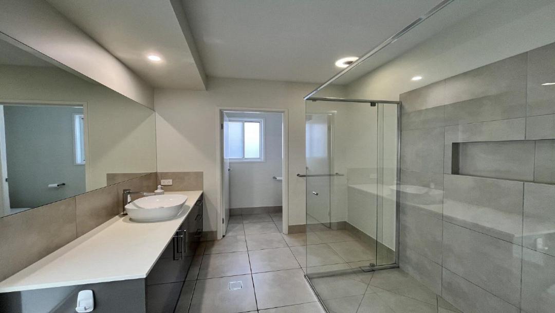 Photo of Bathroom in Pelican Waters