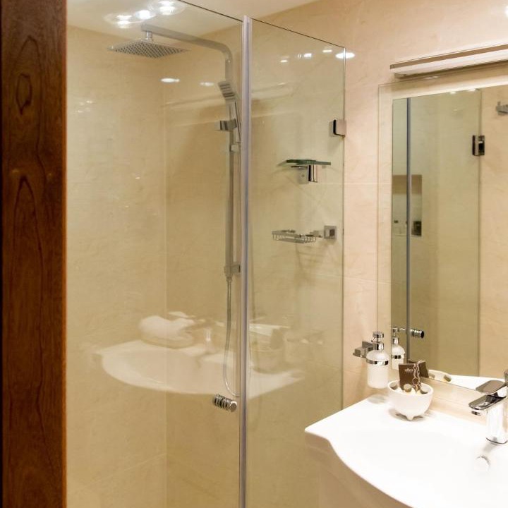 Photo of Bathroom in Oberon