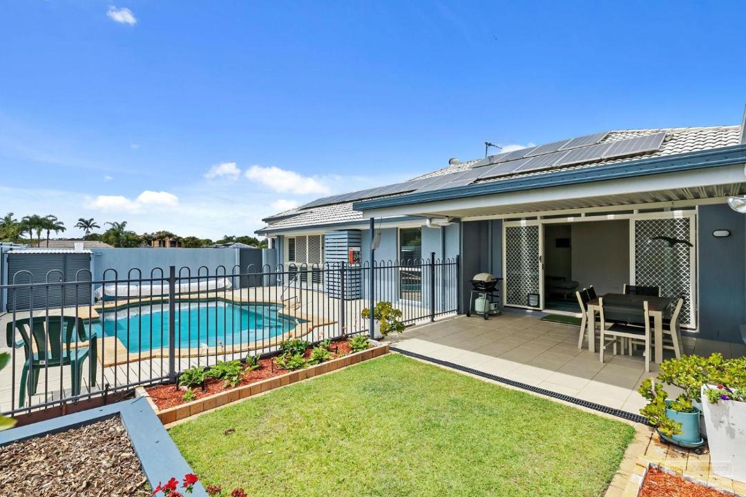 Photo of Others in Banksia Beach