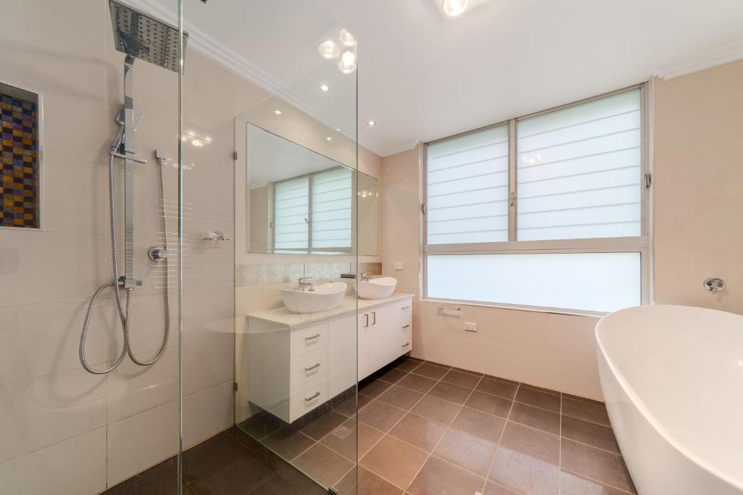 Photo of Bathroom in Oatley