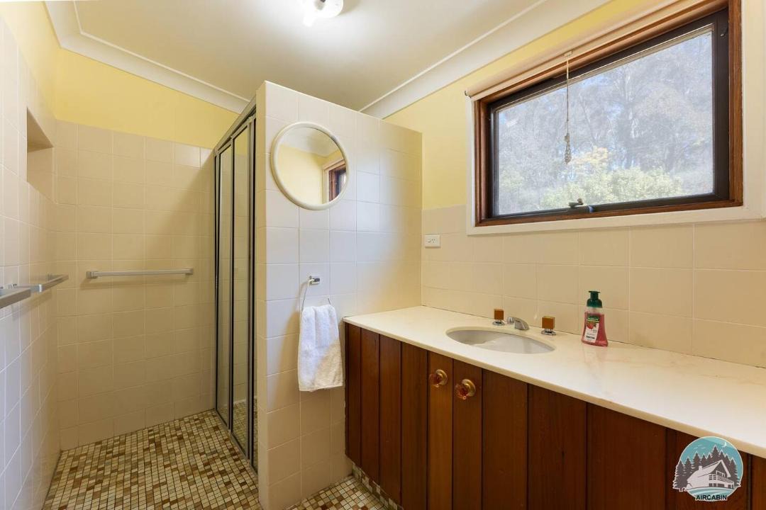 Photo of Bathroom in Oberon