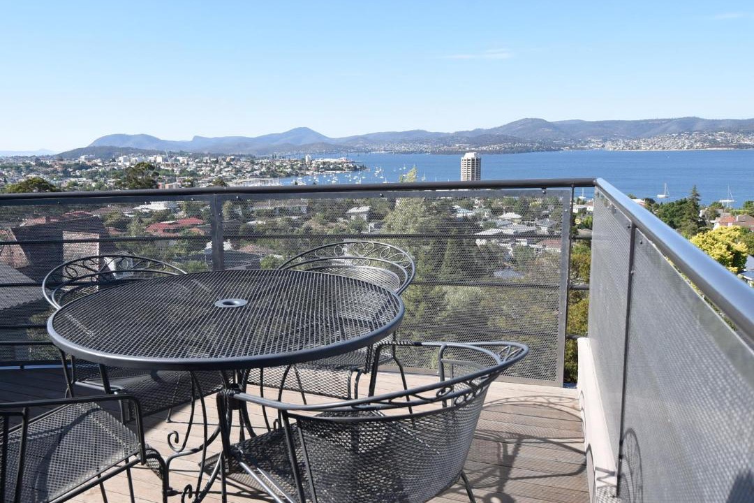 Photo of Patio Balcony in Sandy Bay