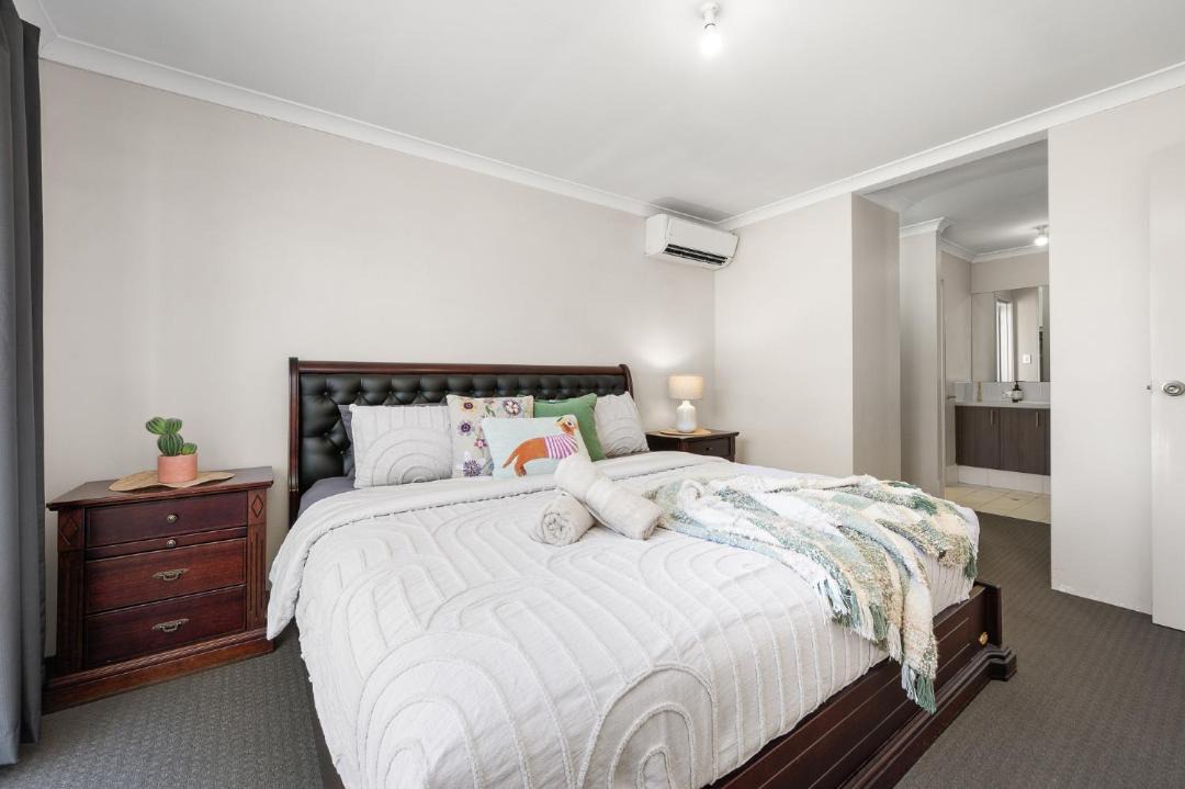 Photo of Bedroom in Girrawheen
