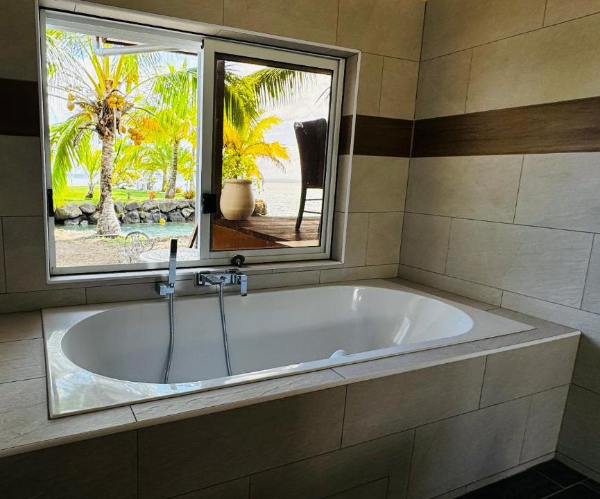 Photo of Bathroom in Teahupoo