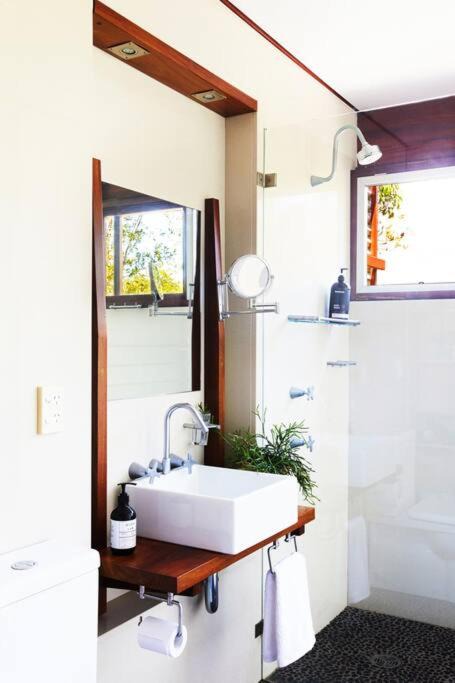 Photo of Bathroom in Boomerang Beach