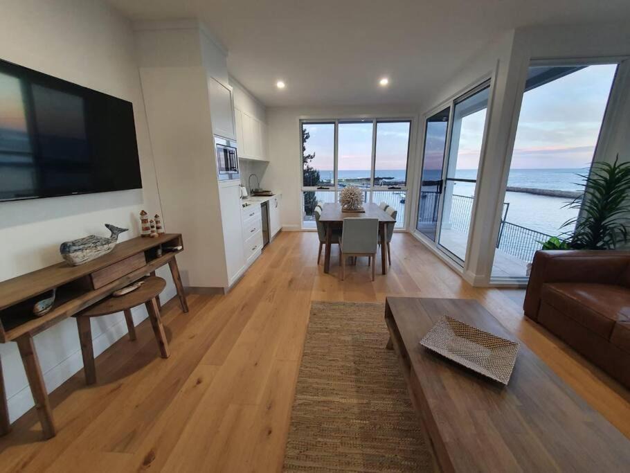 Photo of Livingroom in Shellharbour