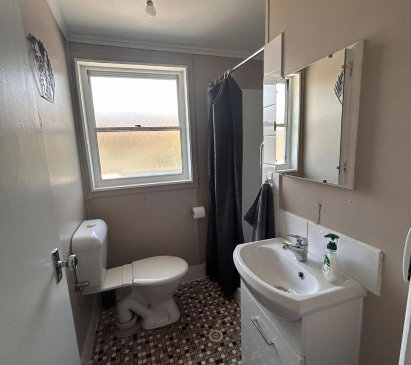 Photo of Bathroom in Canowindra