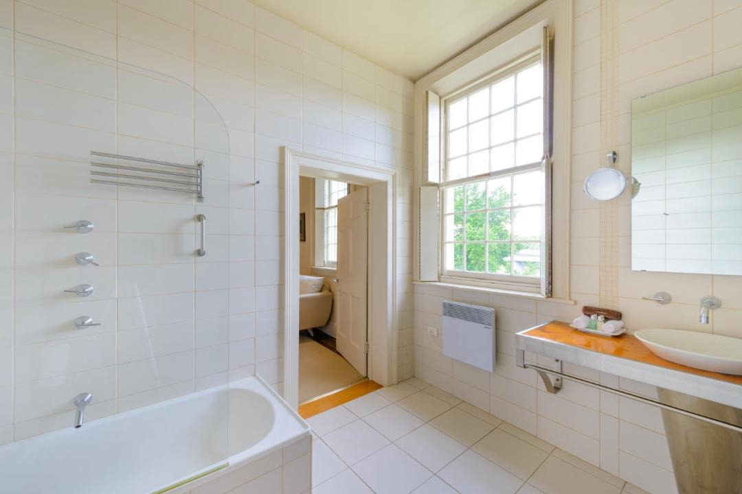 Photo of Bathroom in New Norfolk