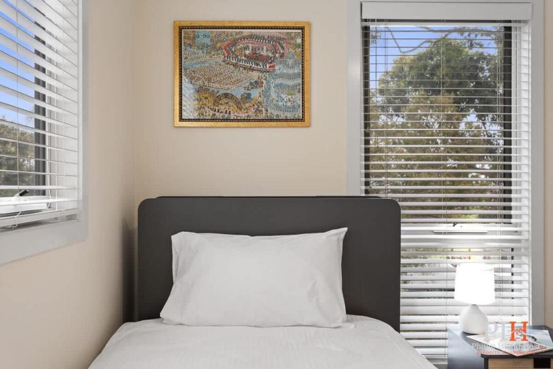 Photo of Bedroom in Rhyll