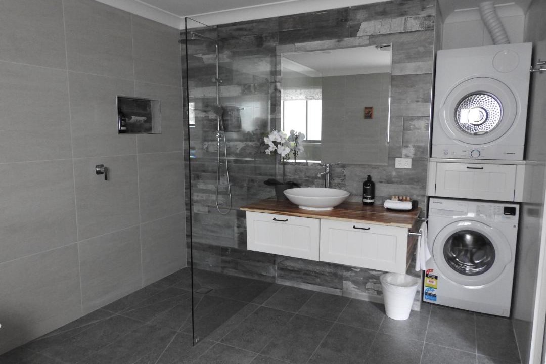 Photo of Bathroom in Halls Gap