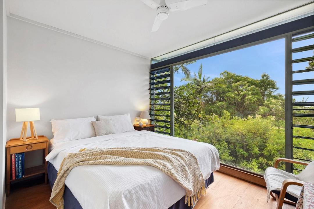 Photo of Bedroom in Valla Beach
