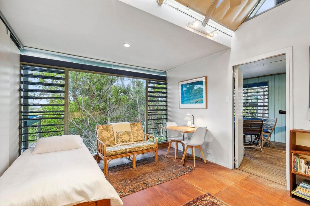 Photo of Bedroom in Valla Beach