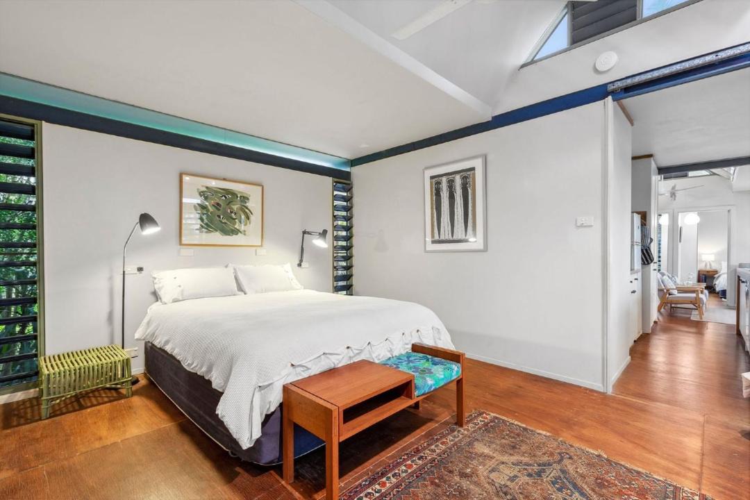 Photo of Bedroom in Valla Beach