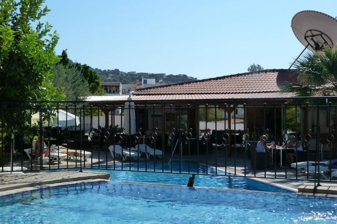 Photo of Others in Pefkos