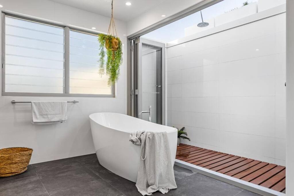 Photo of Bathroom in Currumbin