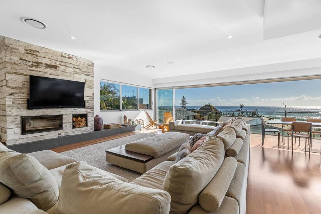 Photo of Livingroom in Currumbin